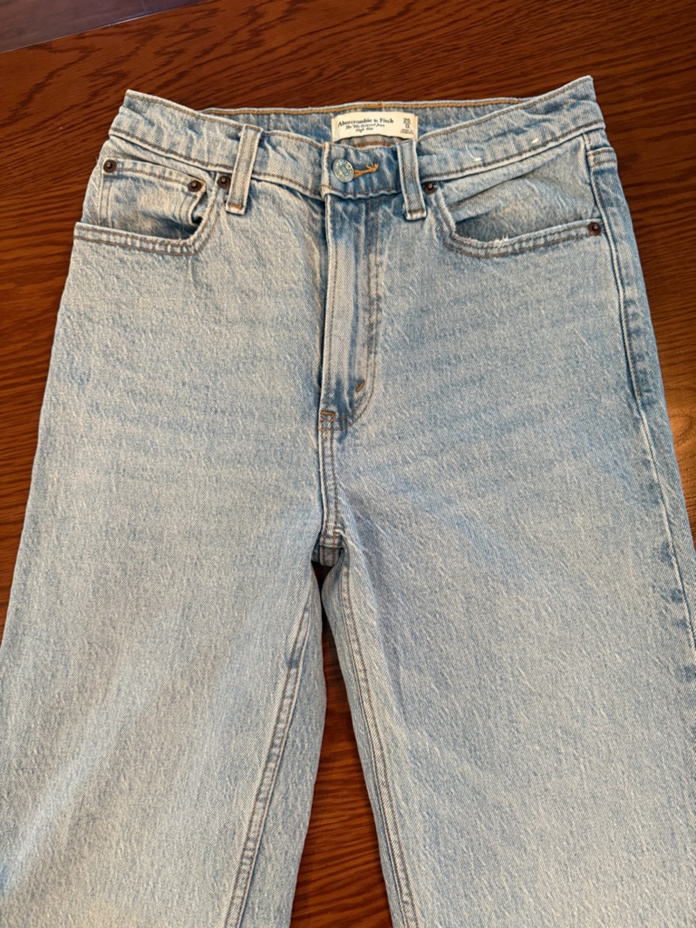 Abercrombie & Fitch 90s Relaxed Jeans